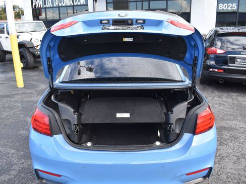 Used 2015 BMW M4 Convertible image 30