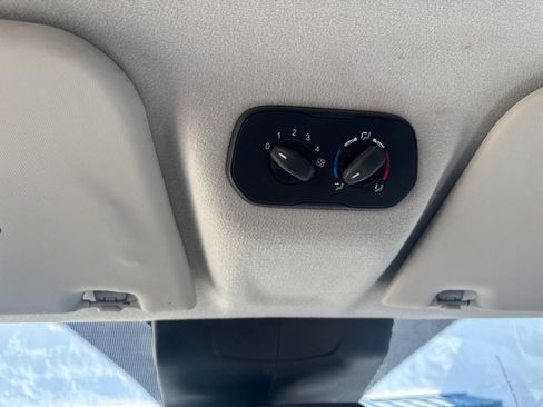 Used 2019 Ford Transit 350 XL RWD image 21