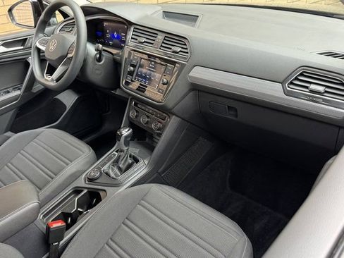 Used 2022 Volkswagen Tiguan S image 10