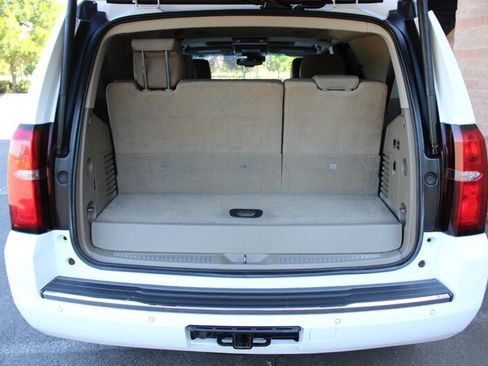 Used 2017 Chevrolet Tahoe Premier AWD/4WD image 14