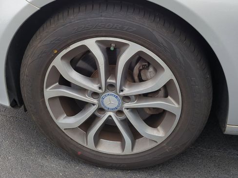 Used 2017 Mercedes-Benz C 300 4MATIC Sedan image 13