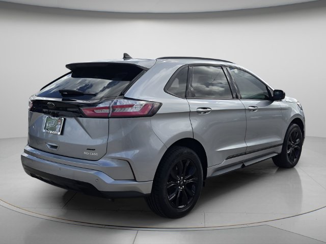 Used 2024 Ford Edge SE w/ Black Appearance Package AWD/4WD image 6