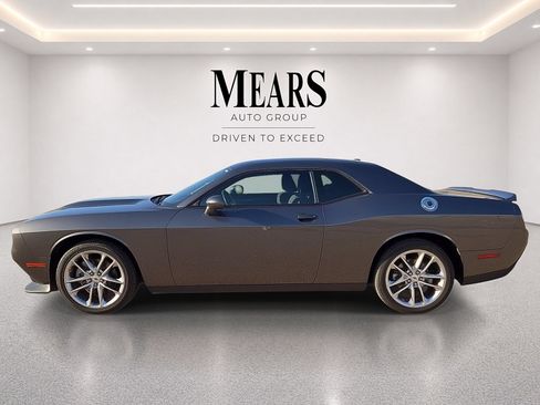 Used 2022 Dodge Challenger GT AWD/4WD image 2