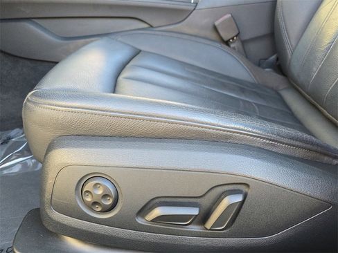 Used 2019 Audi A4 2.0T Premium image 20