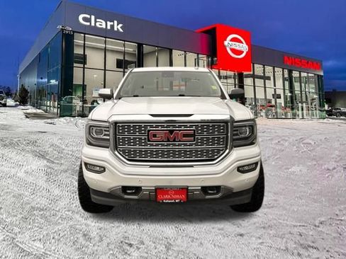 Used 2017 GMC Sierra 1500 Denali image 2