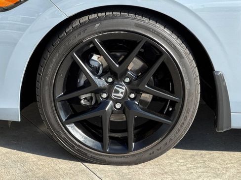 Certified 2024 Honda Civic Sport image 32