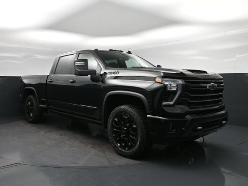New 2026 Chevrolet Silverado 2500 High Country w/ High Country Premium Package AWD/4WD image 9