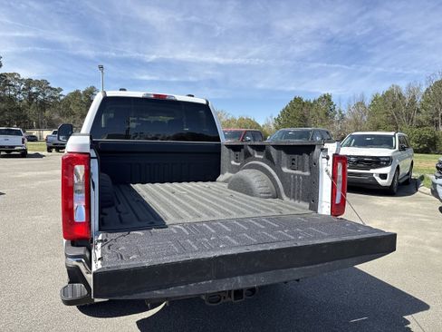 Used 2025 Ford F250 XLT image 9