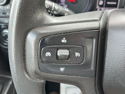 Used 2020 Chevrolet Silverado 1500 Custom w/ Custom Value Package image 25