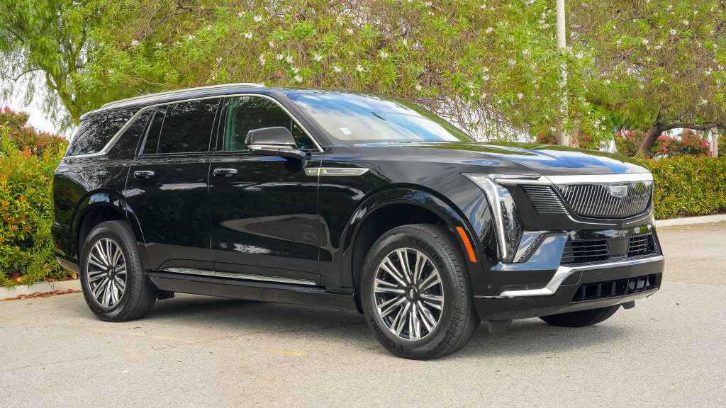 Used 2026 Cadillac Escalade IQL Luxury AWD/4WD image 6
