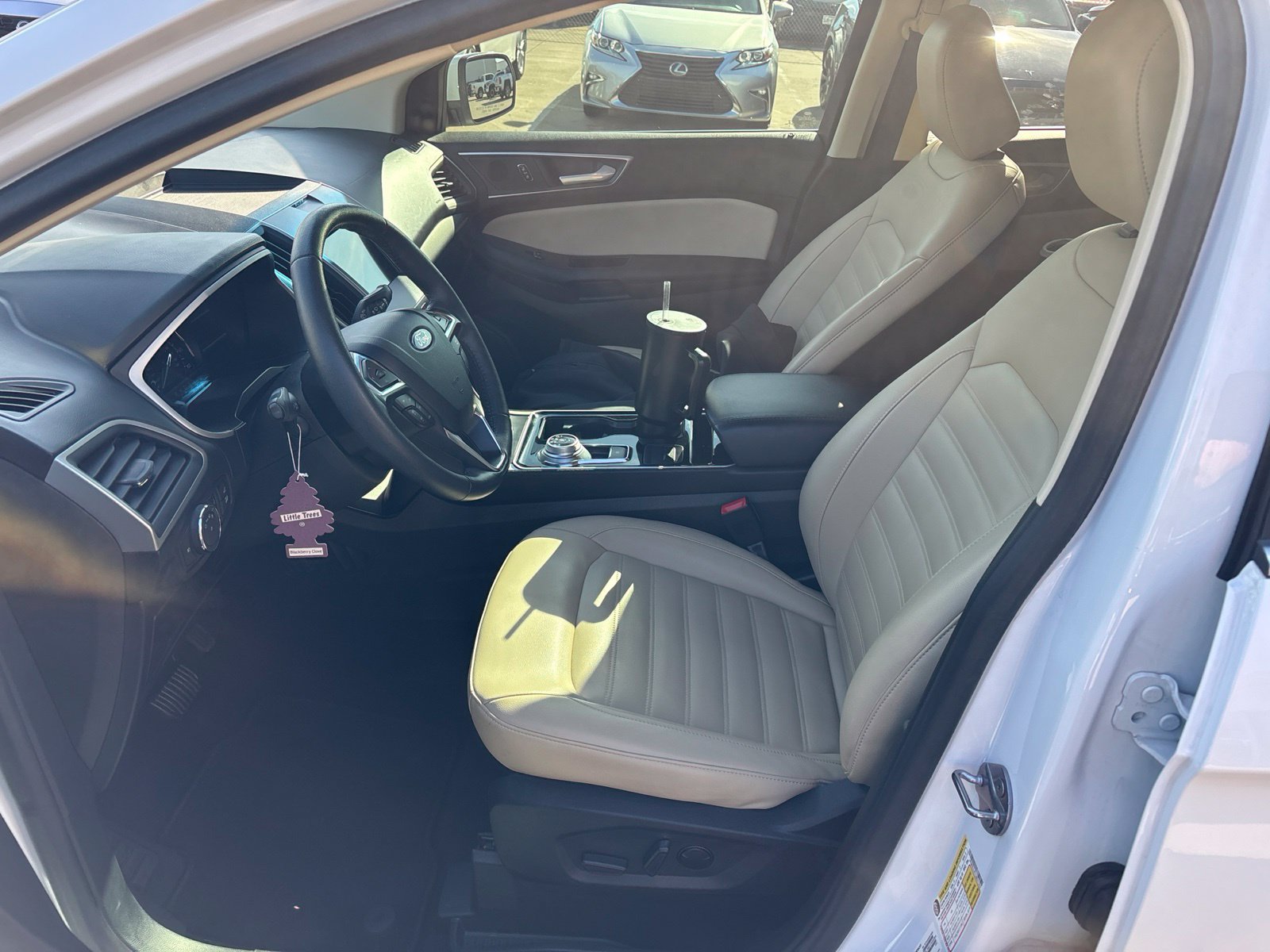 Used 2020 Ford Edge SEL w/ Convenience Package FWD image 8