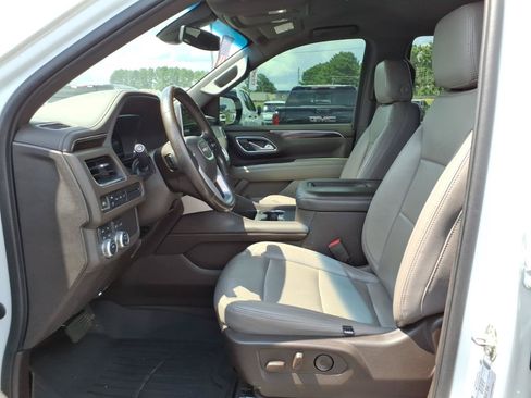 Used 2022 GMC Yukon SLE AWD/4WD image 18