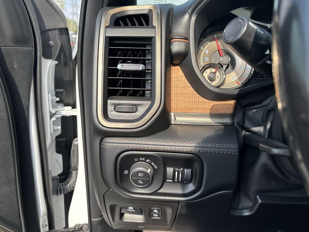 Used 2021 RAM 1500 Limited AWD/4WD image 24