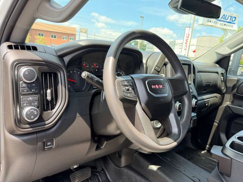 Used 2024 GMC Sierra 1500 Pro w/ Graphite Edition AWD/4WD image 16