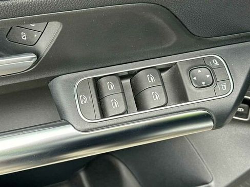 Used 2023 Mercedes-Benz GLA 250 4MATIC image 12