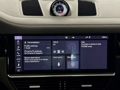 Used 2020 Porsche Cayenne Turbo AWD/4WD image 15