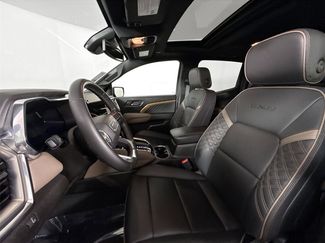Used 2023 GMC Canyon Denali video 3