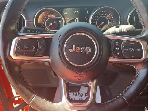Used 2020 Jeep Wrangler Unlimited Sahara AWD/4WD image 14