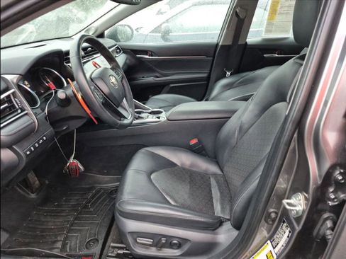 Used 2018 Toyota Camry XSE w/ Audio Package image 6