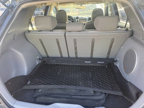 Used 2009 Toyota Matrix XRS image 30