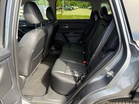 New 2026 Nissan Rogue Platinum AWD/4WD image 17