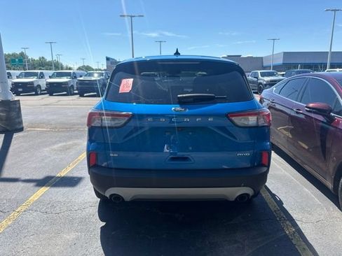 Used 2021 Ford Escape SE w/ Convenience Package AWD/4WD image 4