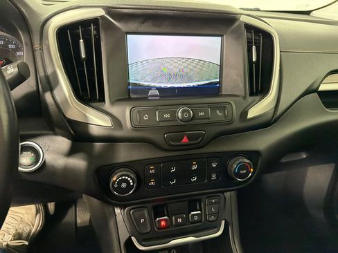 Used 2020 GMC Terrain SLE image 15