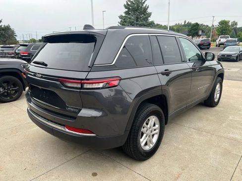 Certified 2023 Jeep Grand Cherokee Laredo w/ Luxury Tech Group I AWD/4WD image 6