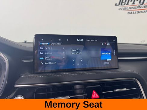 Used 2025 Genesis G70 3.3T Advanced image 15