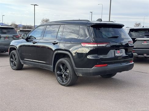 Used 2023 Jeep Grand Cherokee L Limited w/ Black Appearance Package image 5