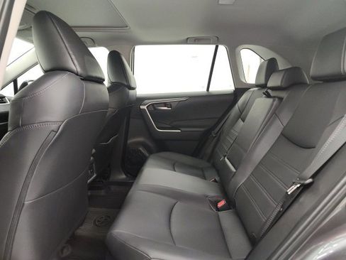 Used 2025 Toyota RAV4 XLE Premium image 10