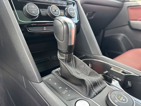 Used 2023 Volkswagen Atlas Cross Sport SEL Premium R-Line image 19