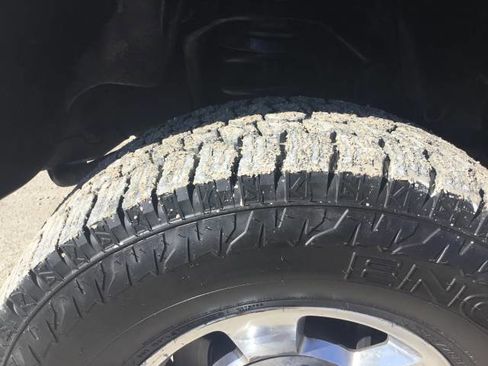 Used 2006 Dodge Ram 2500 Truck SLT w/ Quad Cab Big Horn Value Group image 10