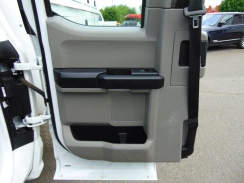 Used 2020 Ford F250 XL w/ Power Equipment Group AWD/4WD image 39