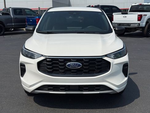 Used 2023 Ford Escape ST-Line w/ Tech Pack #1 AWD/4WD image 3