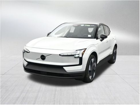 New 2026 Volvo EX30 Ultra AWD/4WD image 8