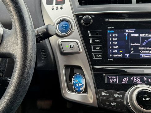 Used 2017 Toyota Prius V Four image 20