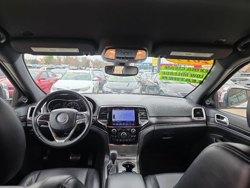 Used 2019 Jeep Grand Cherokee Limited image 26