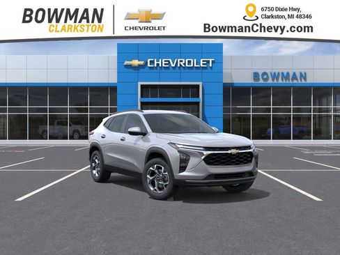 New 2025 Chevrolet Trax LT w/ Driver Confidence Package image 1