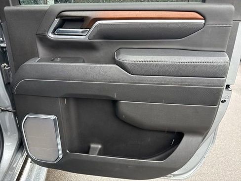 Used 2025 GMC Sierra 3500 Denali image 11