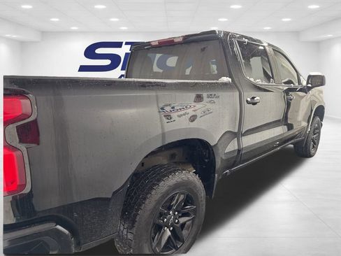 Used 2022 Chevrolet Silverado 1500 LT Trail Boss image 4