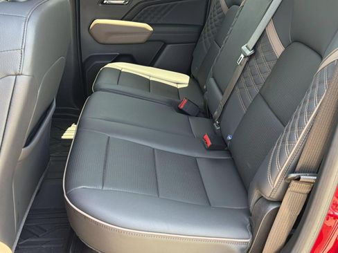 Used 2024 GMC Canyon Denali AWD/4WD image 22