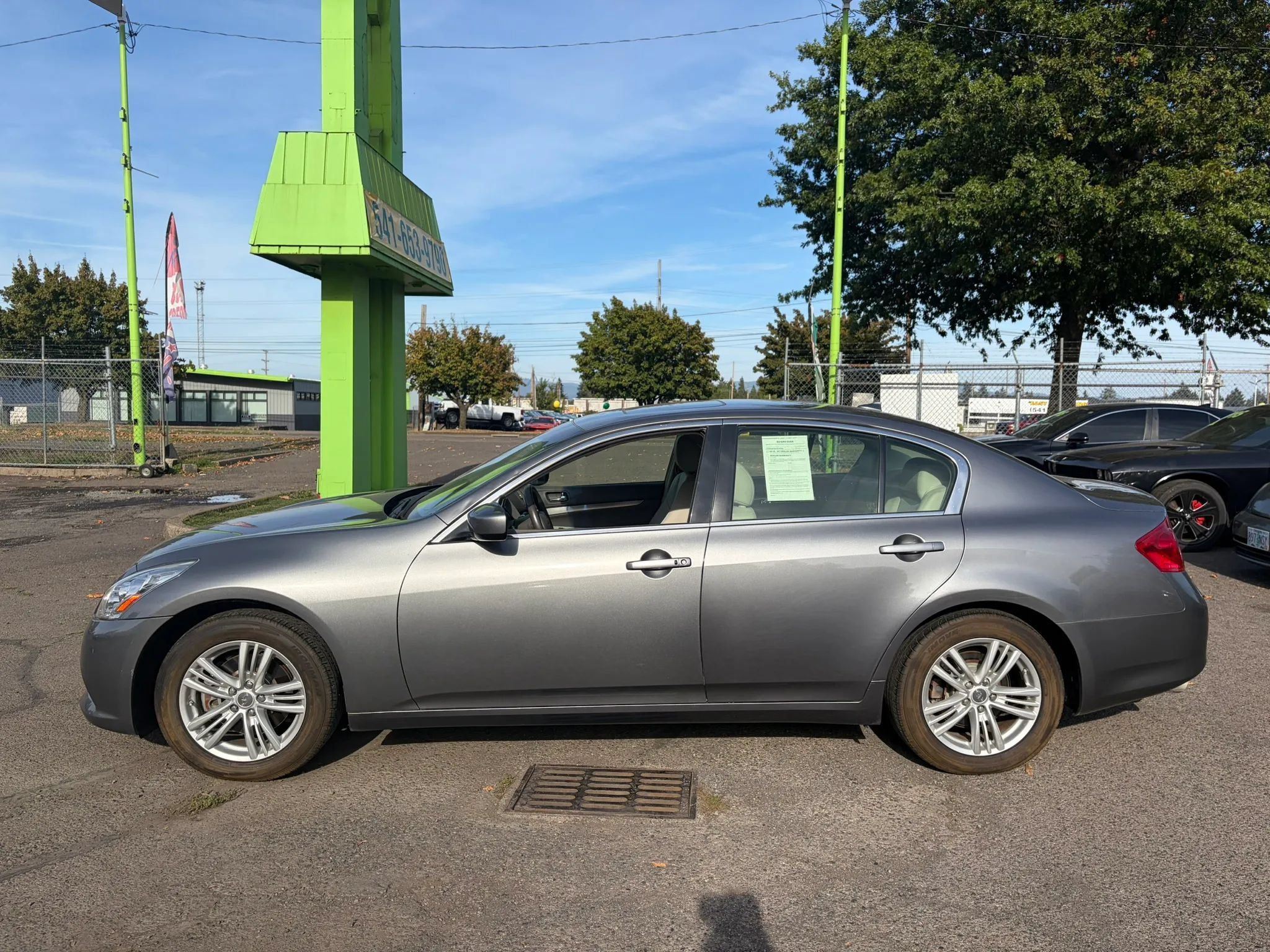 Used 2013 INFINITI G37 x Sedan w/ Premium Pkg AWD/4WD image 6