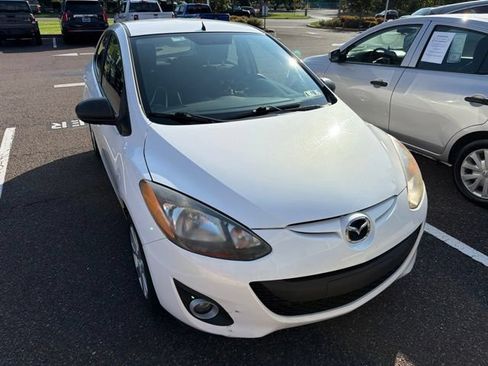 Used 2011 MAZDA MAZDA2 Touring FWD image 15