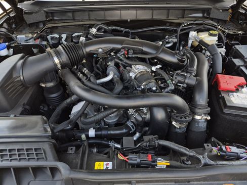 Used 2025 Ford Bronco Raptor AWD/4WD image 11