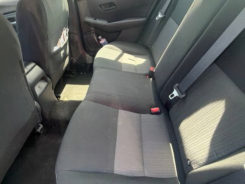 Used 2025 Nissan Sentra SV FWD image 5