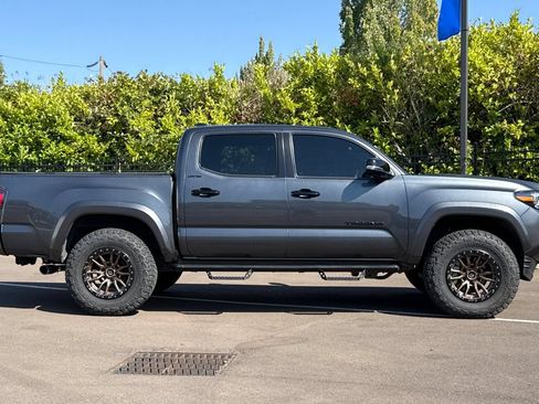 Used 2023 Toyota Tacoma Limited w/ Nightshade Package AWD/4WD image 3