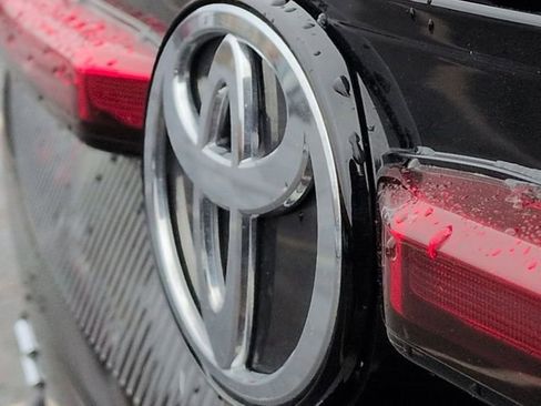 Certified 2023 Toyota Crown Limited image 28