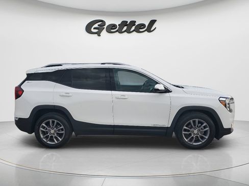 Used 2024 GMC Terrain SLT FWD image 4