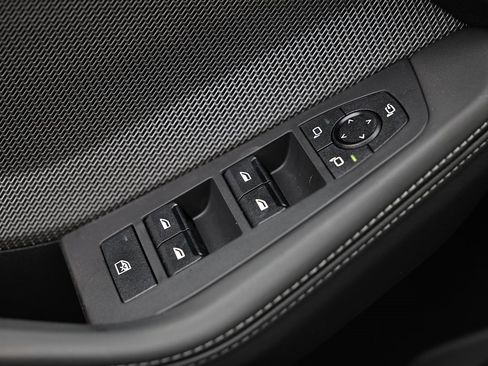 New 2026 BMW M235i xDrive M235i xDrive w/ Technology Package image 18